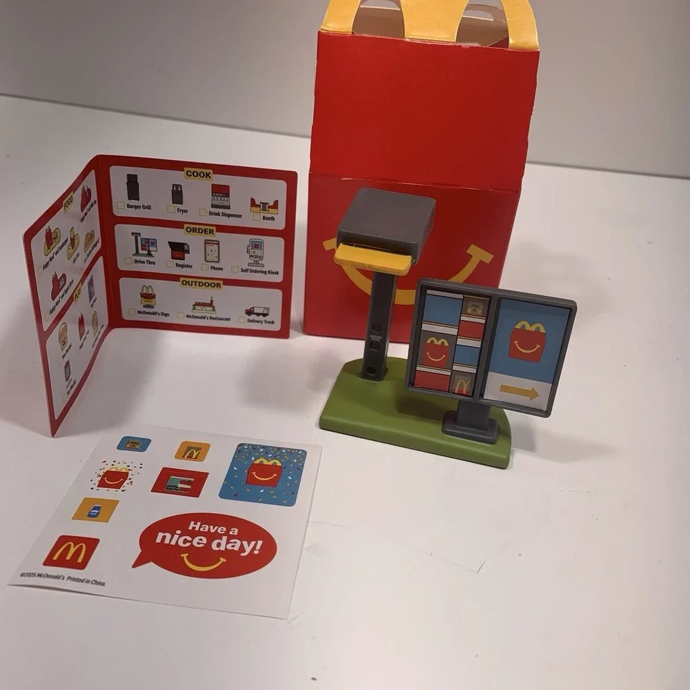 2025 HAPPY MEAL LIL MCDONALD'S TOY MINI DRIVE THRU collector's WoW VISIT STORE!!